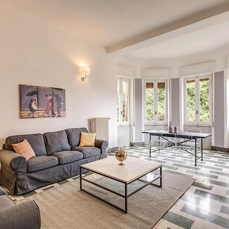 Aweshomeitaly - Bay Windows Apartment Специя Екстериор снимка