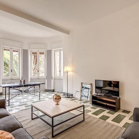 Aweshomeitaly - Bay Windows Apartment Специя Екстериор снимка