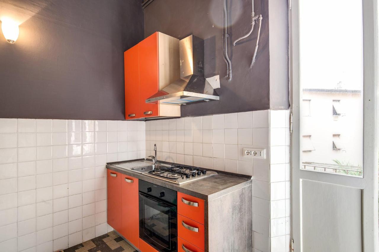 Aweshomeitaly - Bay Windows Apartment Специя Екстериор снимка
