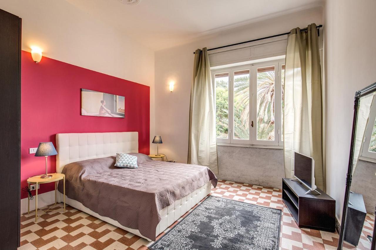 Aweshomeitaly - Bay Windows Apartment Специя Екстериор снимка
